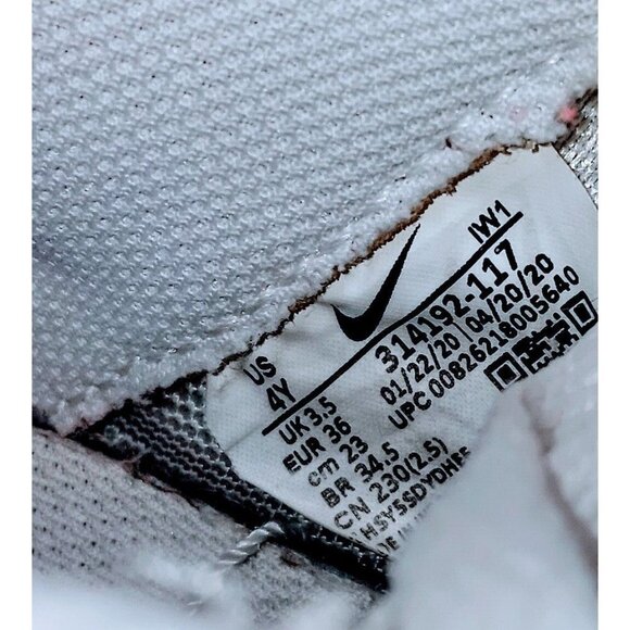 Nike Air Force 1 - Picture 6 of 7